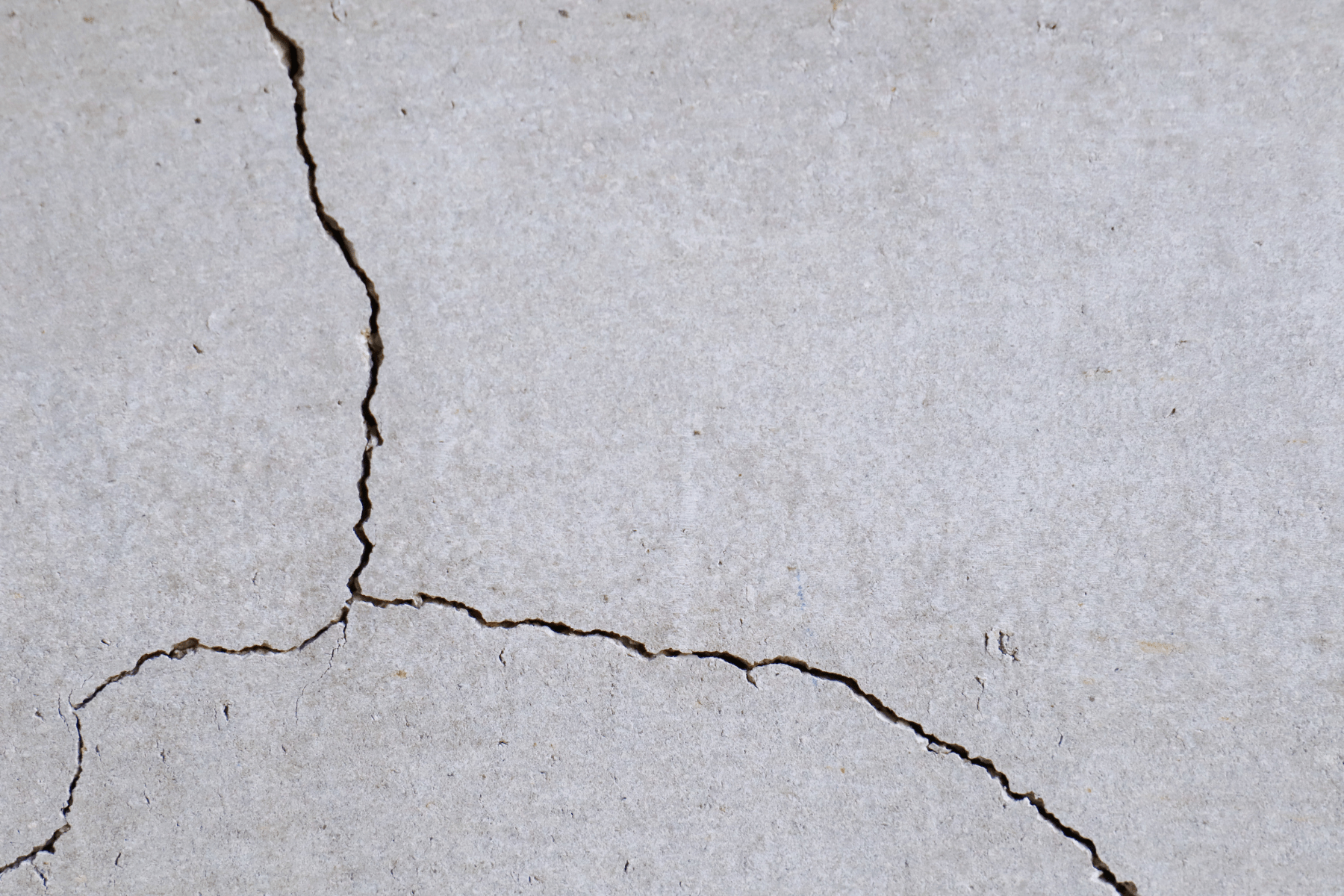 How to Resurface a Concrete Driveway