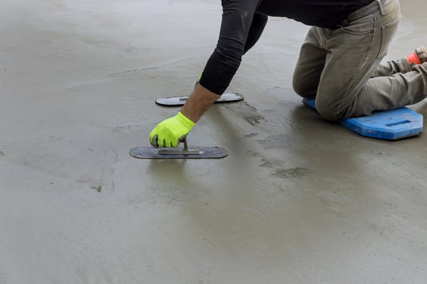BENEFITS OF USING CONCRETE OVERLAY