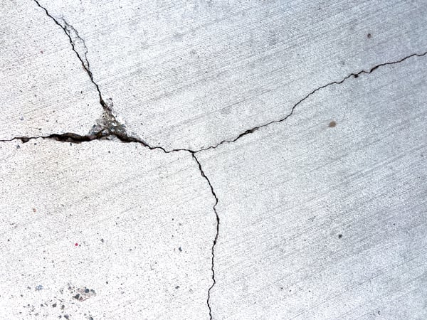 UNDERSTANDING THE CAUSES OF CRACKED CONCRETE