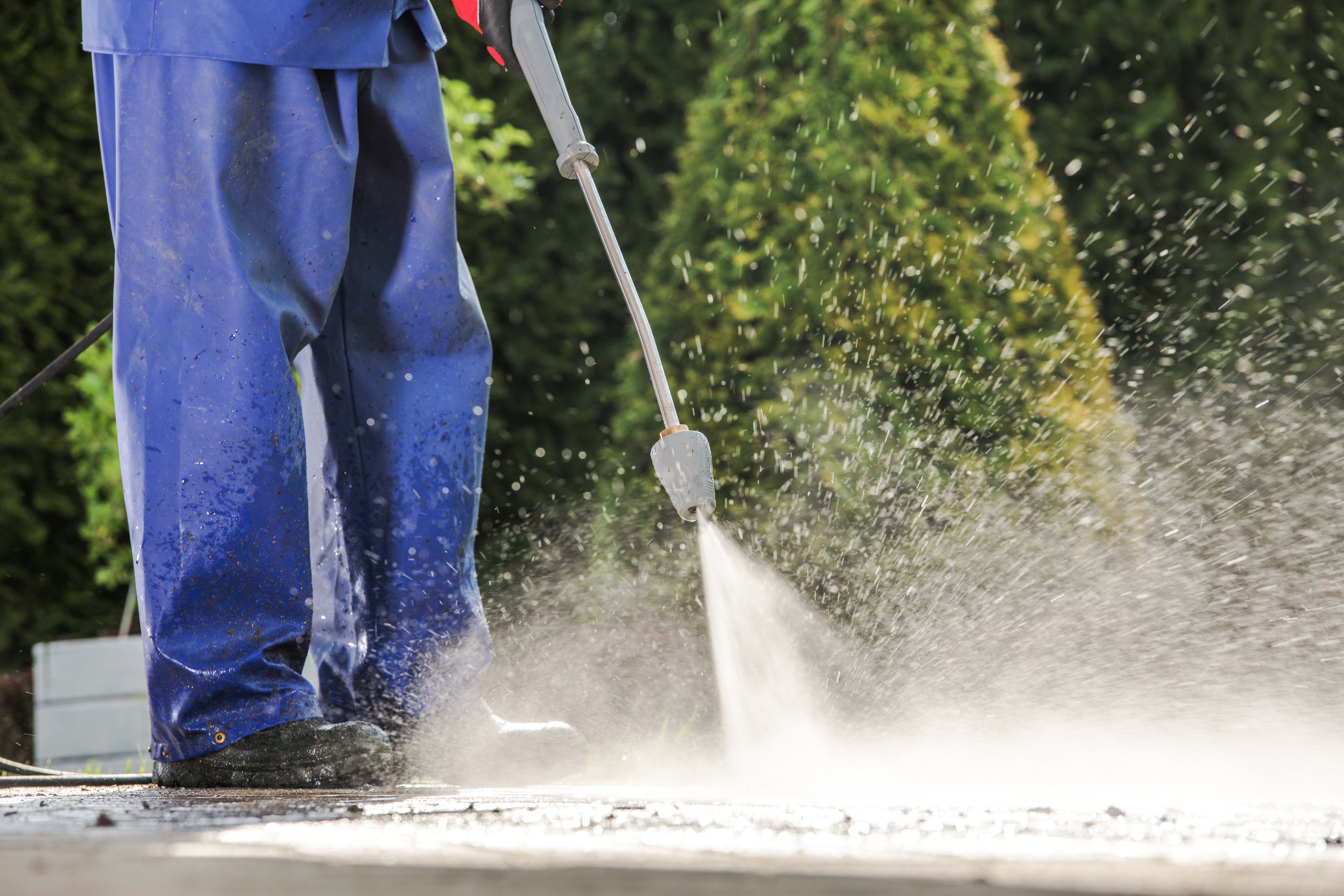 Best 10 Cleaners and Degreasers for Concrete